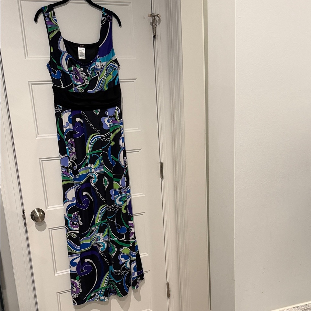 Elegant Black and Blue Patterned Maxi Dress